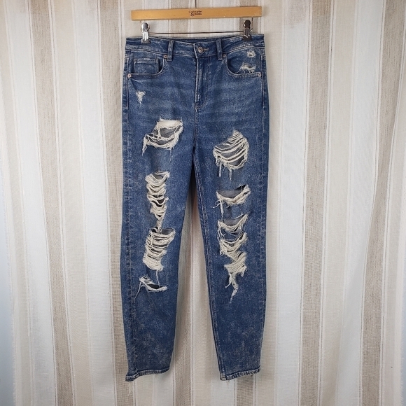 American Eagle Stretch Mom Jeans Shredded‎ Blue Size 4 - Picture 1 of 11